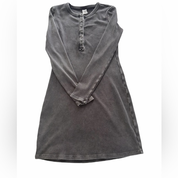 Washed Rib-Knit Long Sleeve Henley Dress - Gray LIKE NEW - Picture 3 of 5